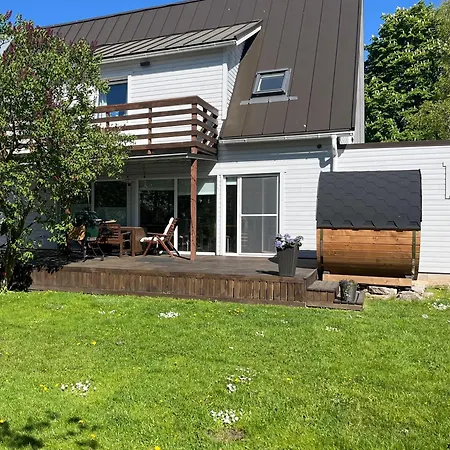 Tatil Evi Hubane Majaosa Vaikses Piirkonnas Tallinn